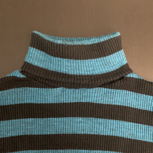 Black and blue striped turtleneck size S - Picture 2 of 6
